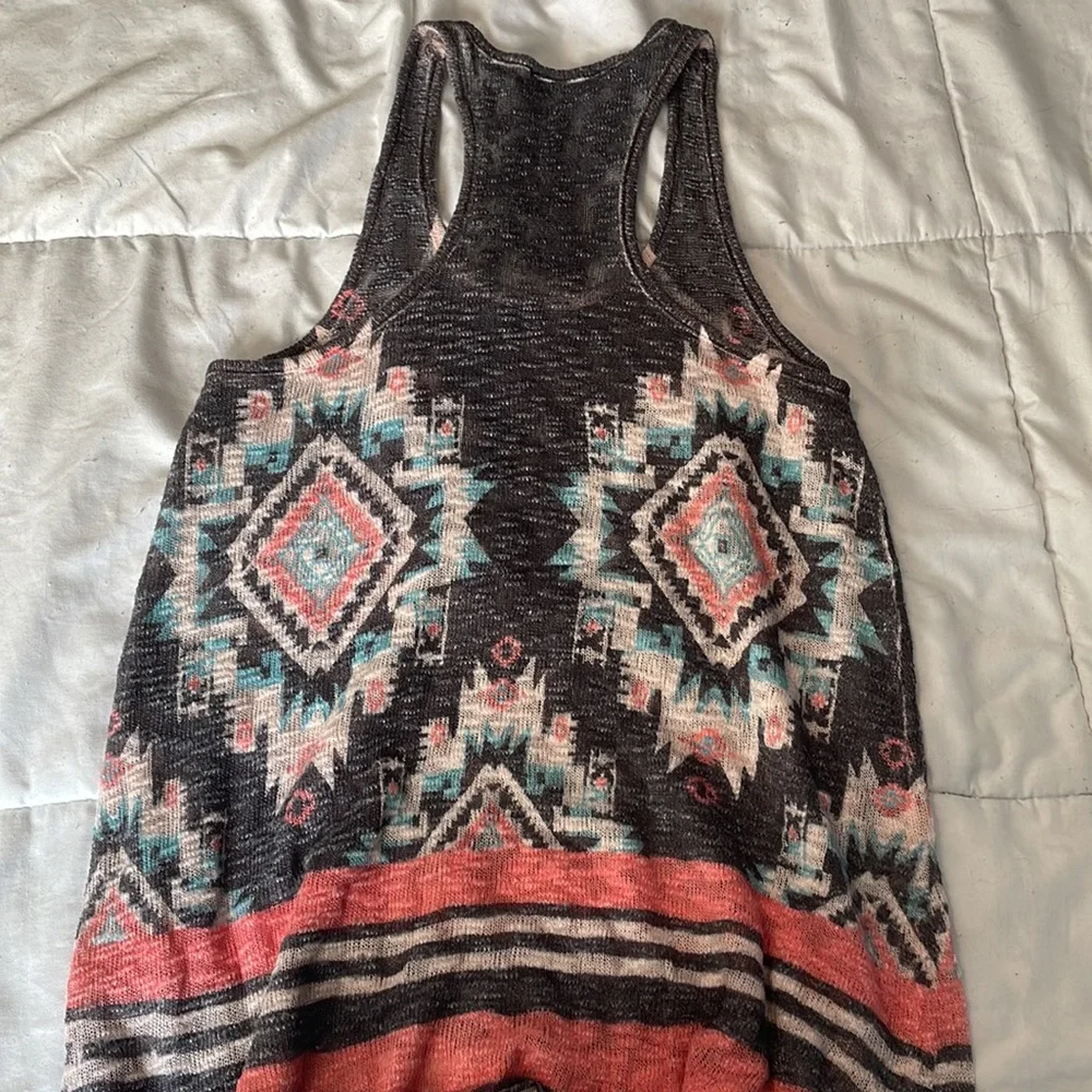 Grey Pattern Tank Top - Picture 2 of 2